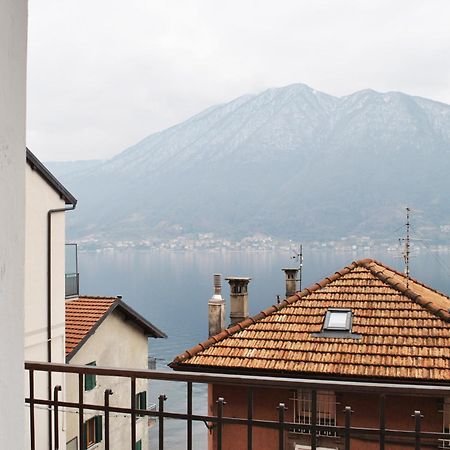 The Romantic Village House - Apartments With Lake View Colonno Exteriér fotografie