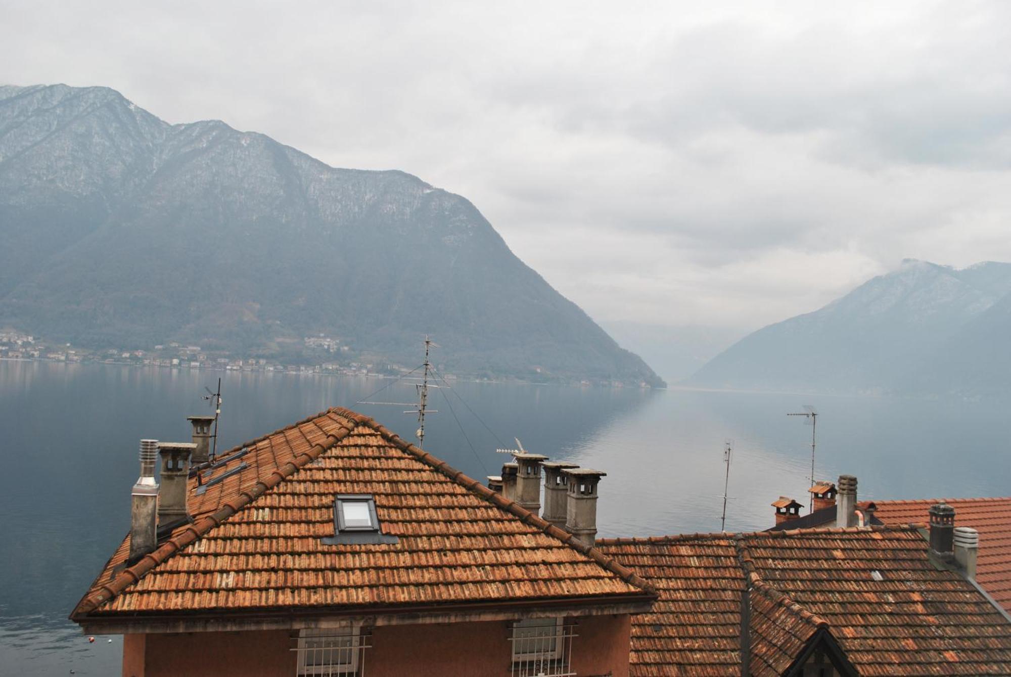 The Romantic Village House - Apartments With Lake View Colonno Exteriér fotografie