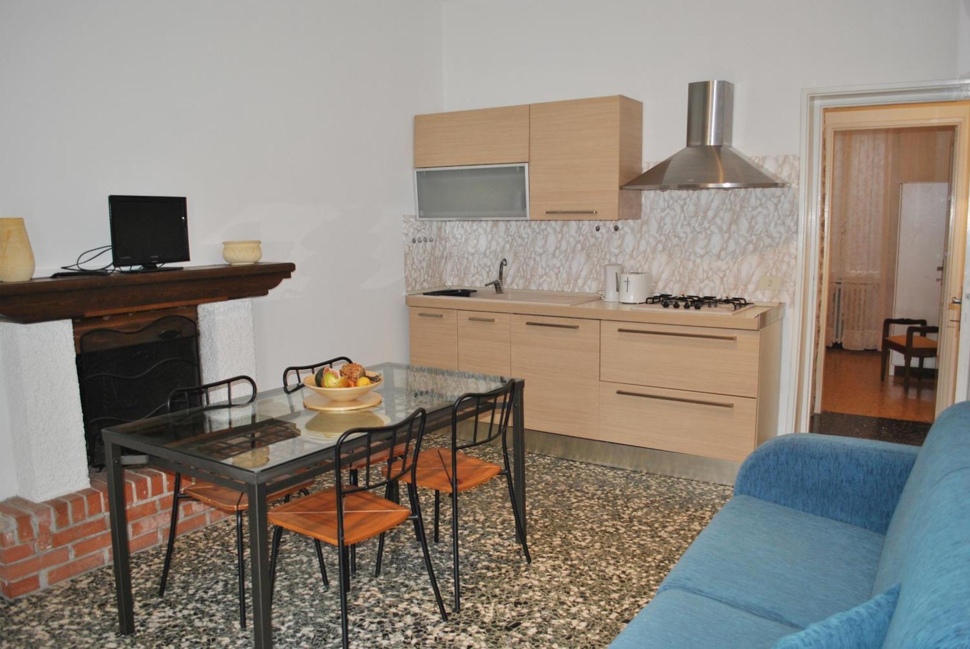 The Romantic Village House - Apartments With Lake View Colonno Exteriér fotografie