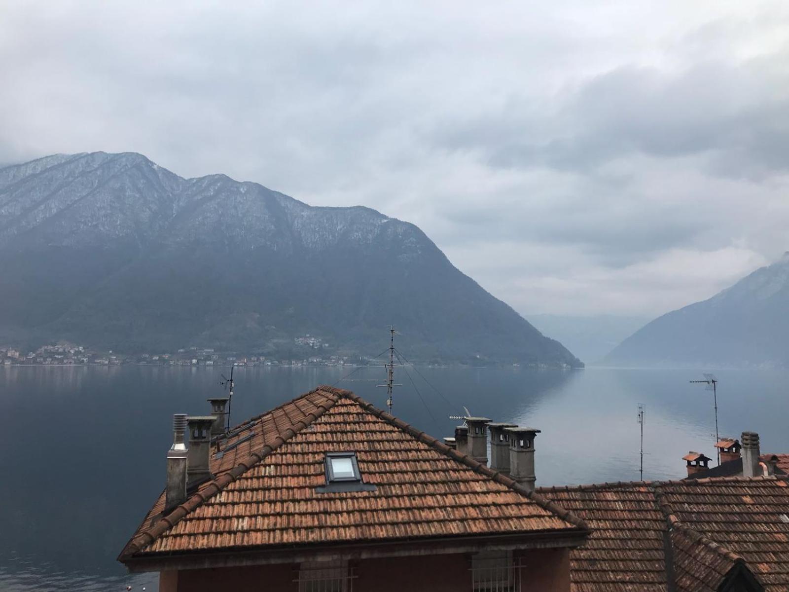 The Romantic Village House - Apartments With Lake View Colonno Exteriér fotografie
